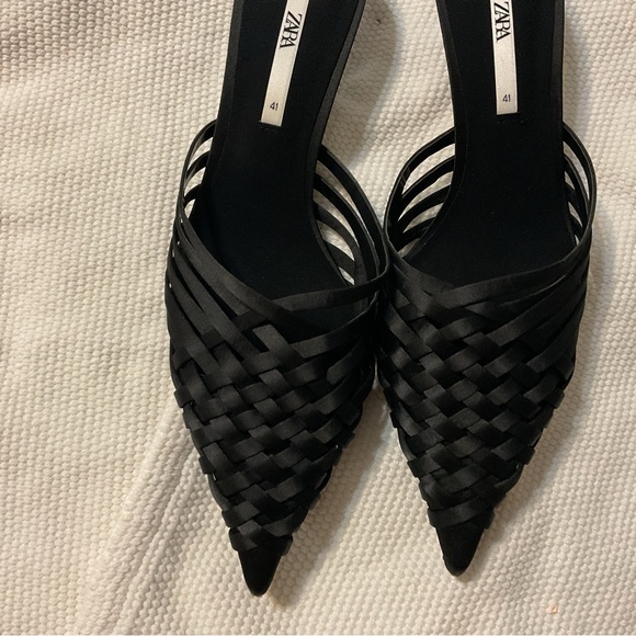 Zara Black Point Slide Heels Size  41 NWOT - Picture 3 of 6